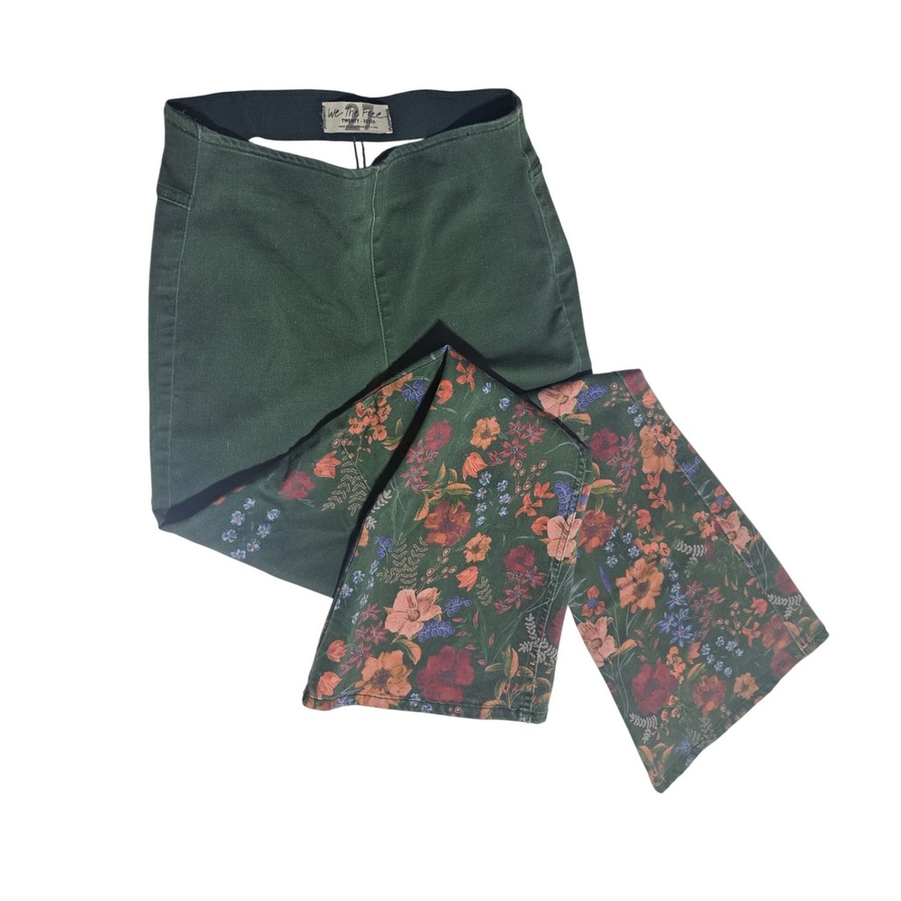 We The Free Free People Green Floral Flare Leg Jeans Size 27 Boho Festival 70s